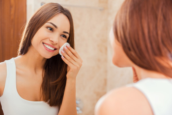 4. Establish an effective night and day skin care routine.