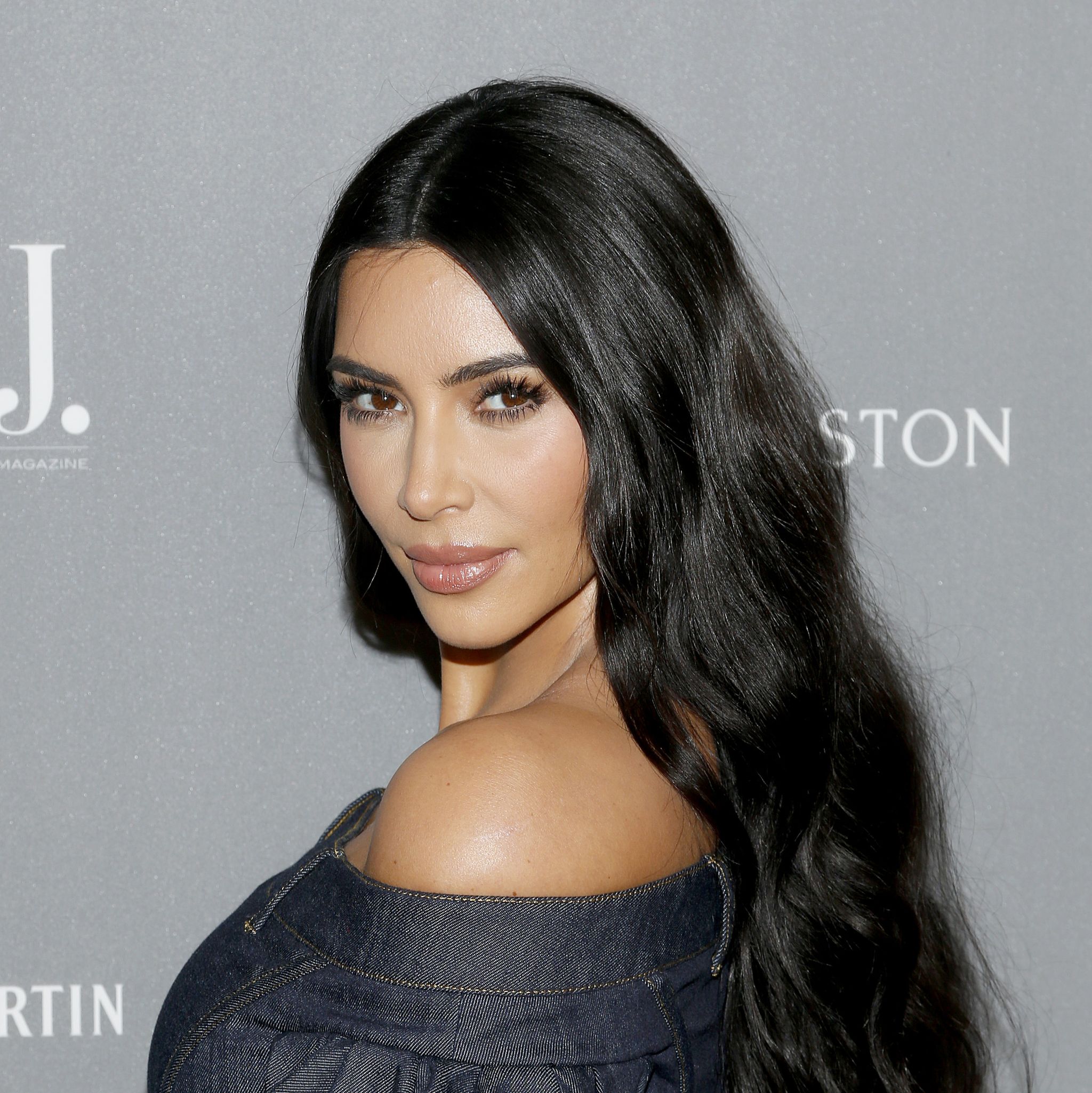 Look Like Kim Kardashian With These 5 Mesmerizing Hair Colors